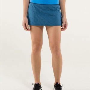 Lululemon Pace Setter Skirt - Size 8, Regular.  Cornflower / Black / Inkwell